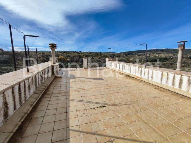 9 makuuhuone Omakotitalo myytävänä paikassa Vilafranca - 170 000 € (Ref: 9586891)