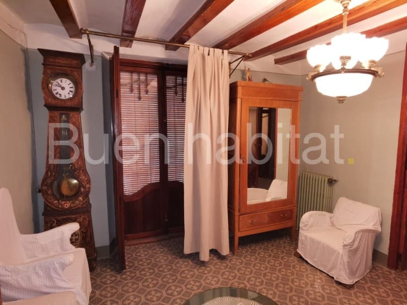 9 bedroom Townhouse for sale in Vilafranca - € 170,000 (Ref: 9586891)