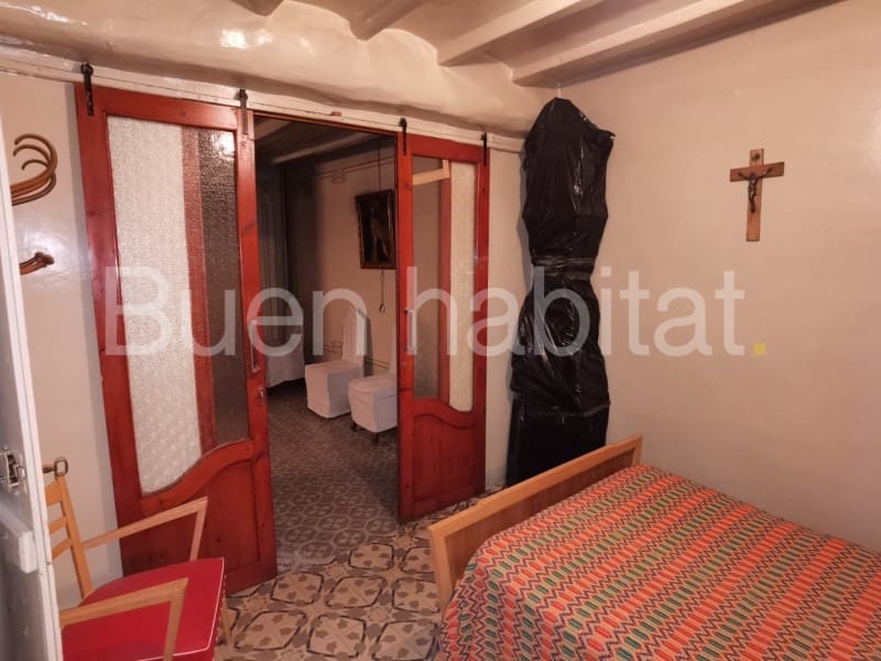 9 bedroom Townhouse for sale in Vilafranca - € 170,000 (Ref: 9586891)