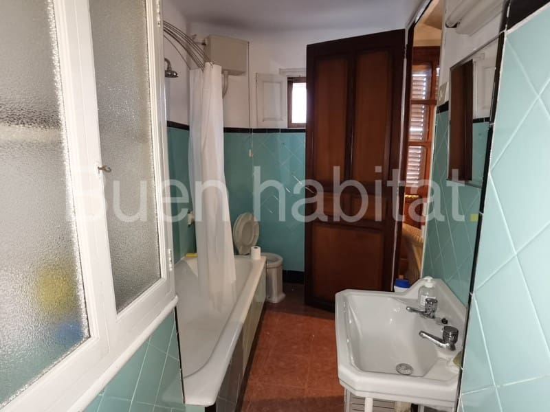 9 bedroom Townhouse for sale in Vilafranca - € 170,000 (Ref: 9586891)