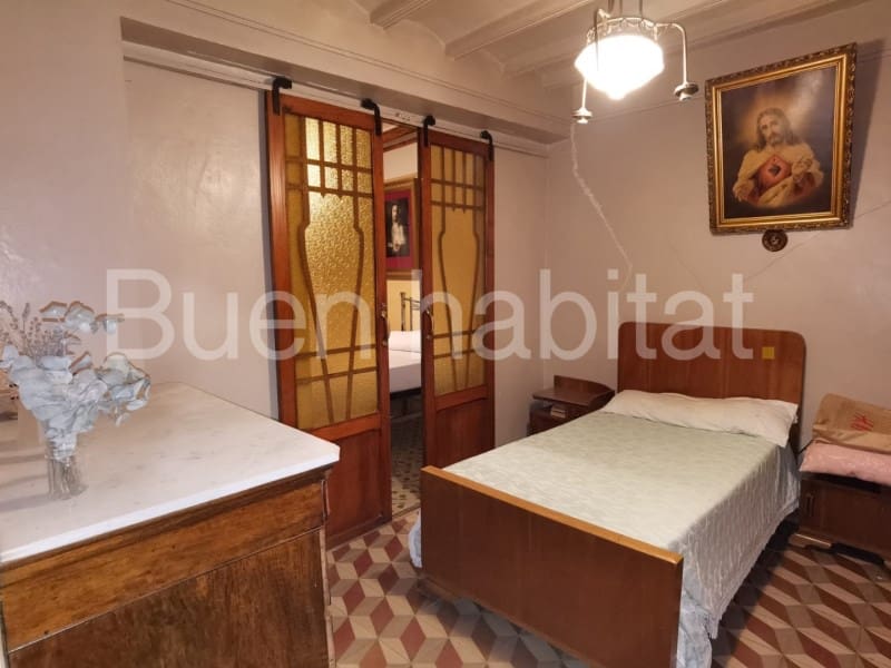 9 bedroom Townhouse for sale in Vilafranca - € 170,000 (Ref: 9586891)
