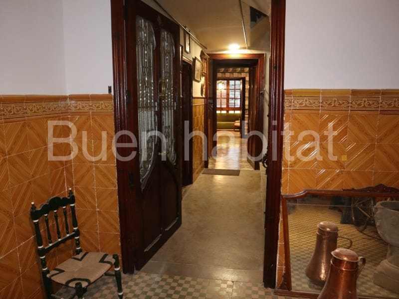 9 bedroom Townhouse for sale in Vilafranca - € 170,000 (Ref: 9586891)