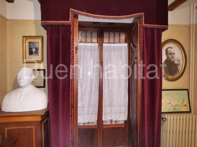 9 bedroom Townhouse for sale in Vilafranca - € 170,000 (Ref: 9586891)