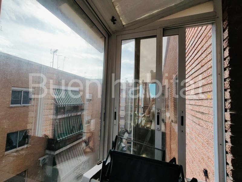 3 bedroom Flat for sale in Torrent - € 119,000 (Ref: 9586893)