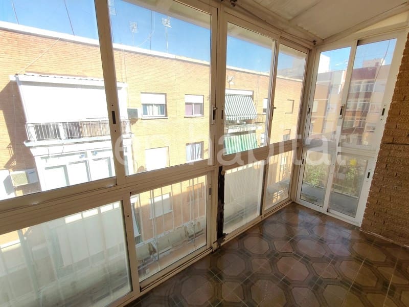 3 bedroom Flat for sale in Torrent - € 119,000 (Ref: 9586893)