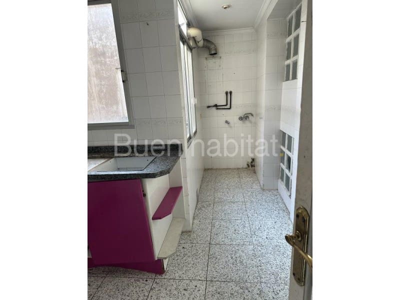 2 chambre Appartement à vendre à Castello de la Plana - 81 000 € (Ref: 9586894)