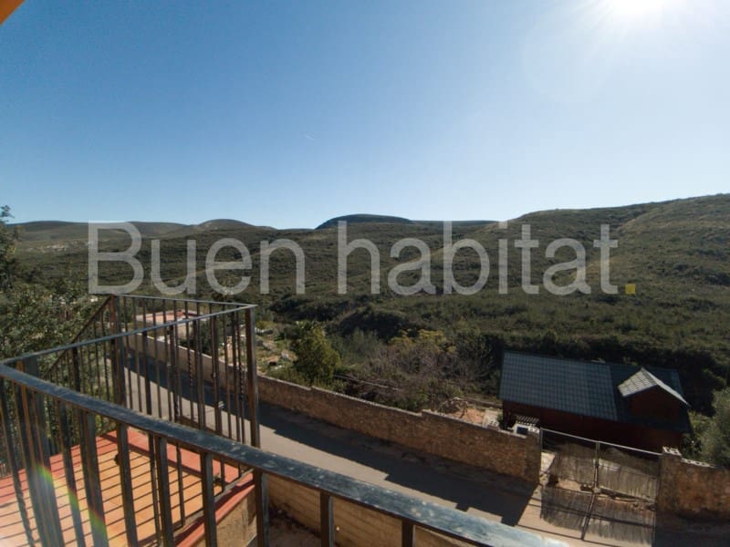 3 bedroom Villa for sale in Turis with garage - € 150,000 (Ref: 9586896)
