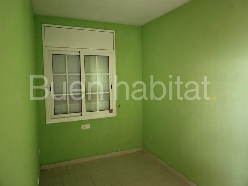 4 bedroom Townhouse for sale in Calafell with garage - € 371,000 (Ref: 9586900)