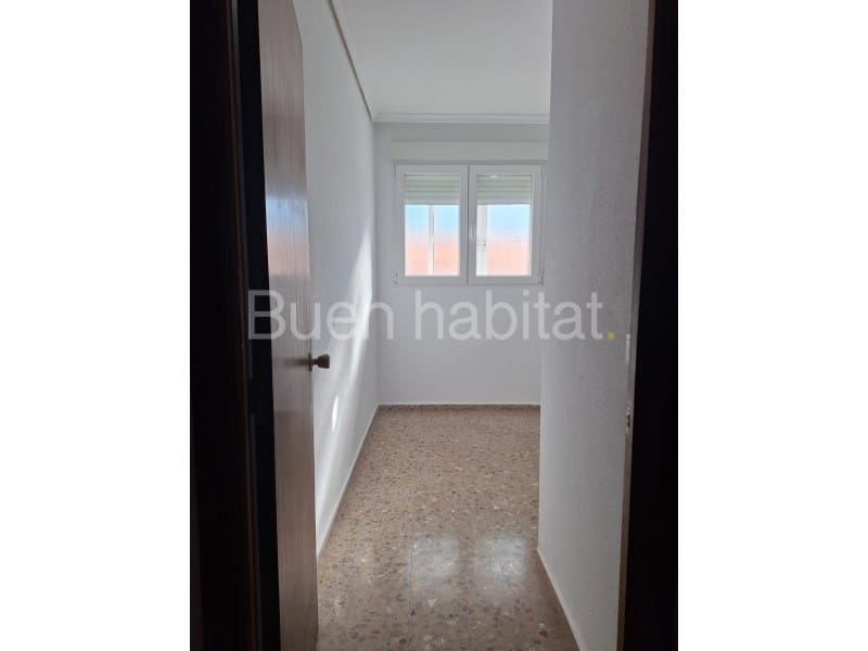 3 soverom Leilighet til leie i Onda - € 750 (Ref: 9608118)