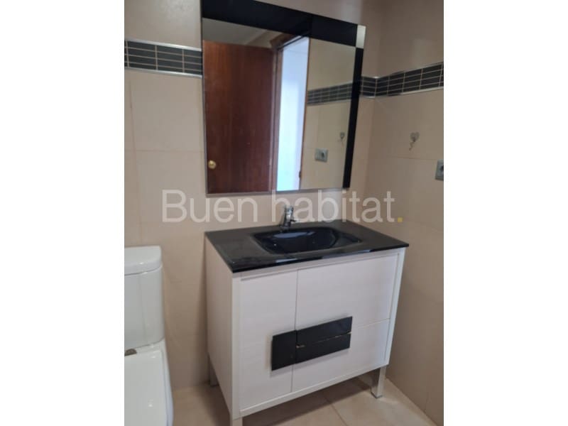 3 soverom Leilighet til leie i Onda - € 750 (Ref: 9608118)