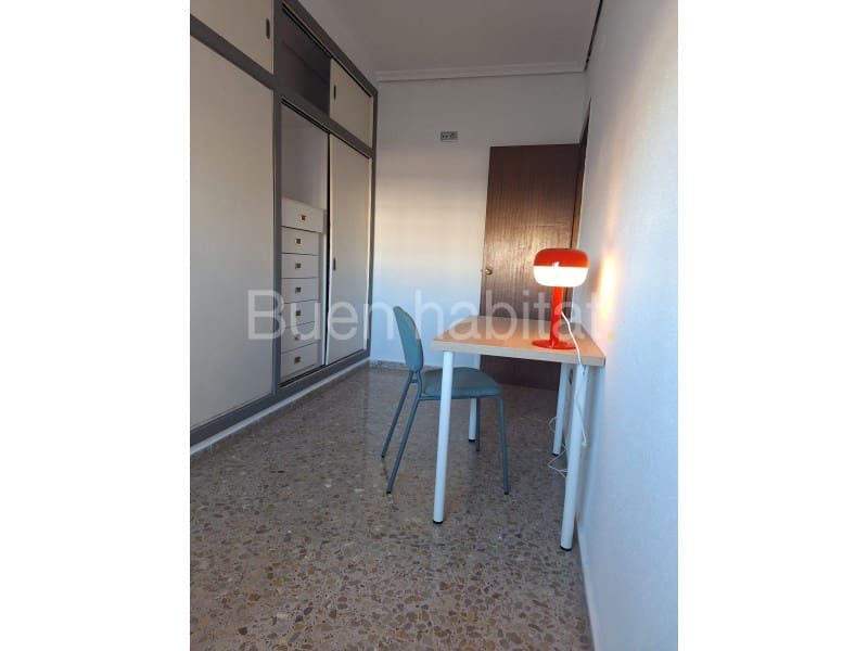 3 soverom Leilighet til leie i Onda - € 750 (Ref: 9608118)