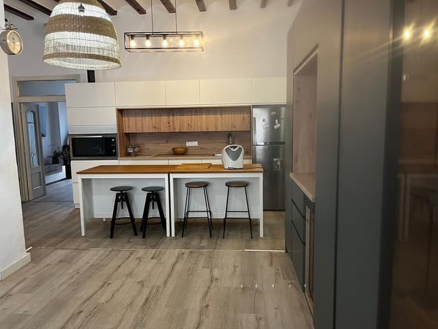 Chalet de 3 habitaciones en Alberic en venta - 200.000 € (Ref: 10062708)