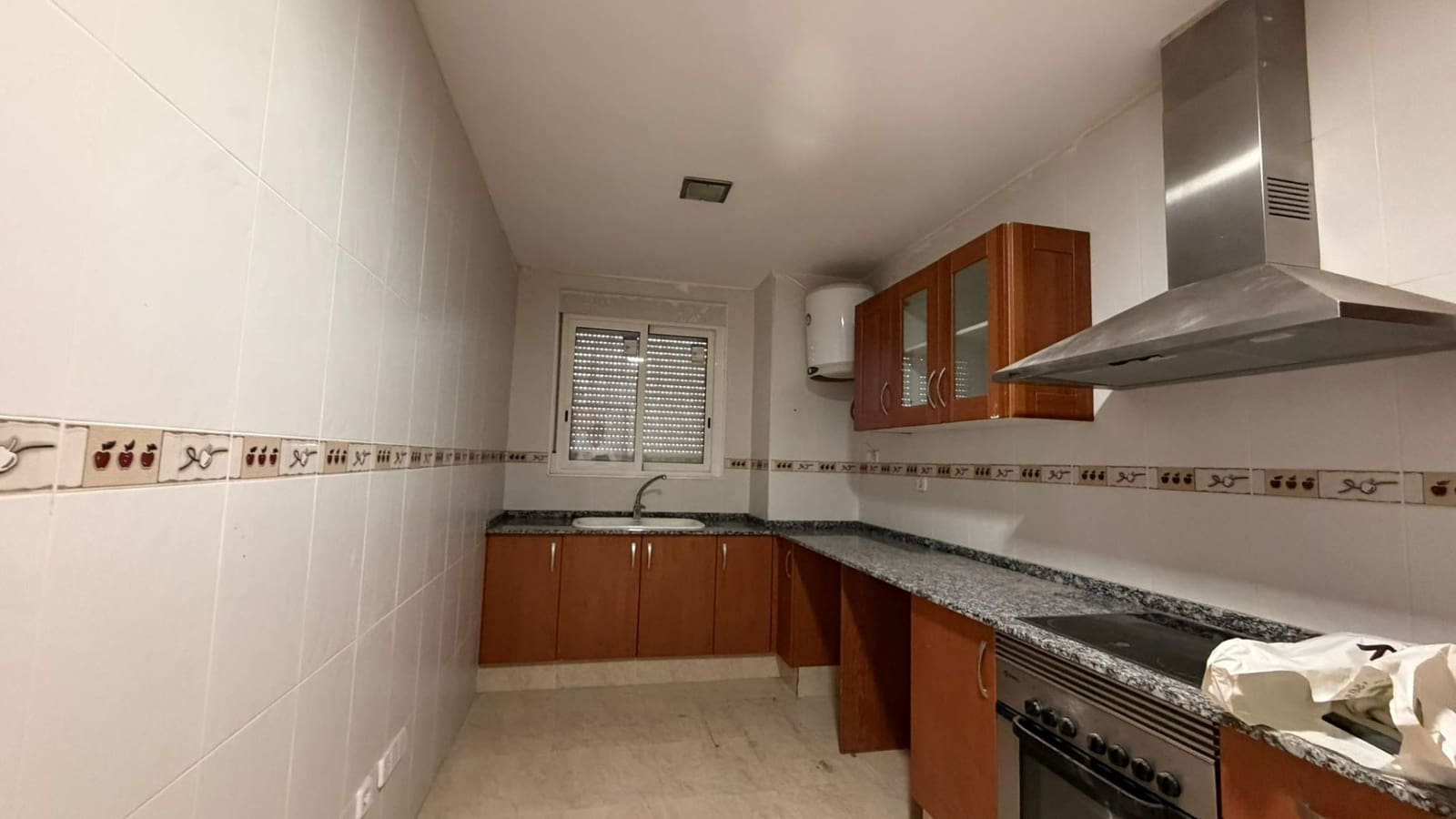 Piso de 3 habitaciones en Alberic en venta - 120.000 € (Ref: 10062710)