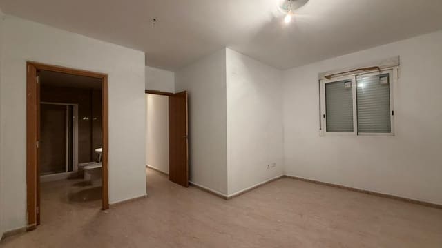 3 soverom Leilighet til salgs i Alberic - € 120 000 (Ref: 10062710)