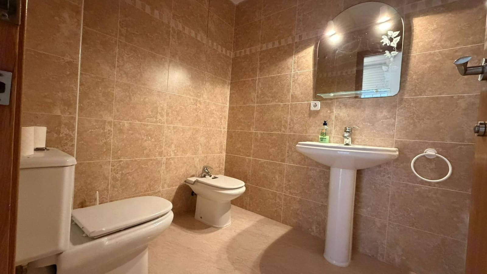 Piso de 3 habitaciones en Alberic en venta - 120.000 € (Ref: 10062710)