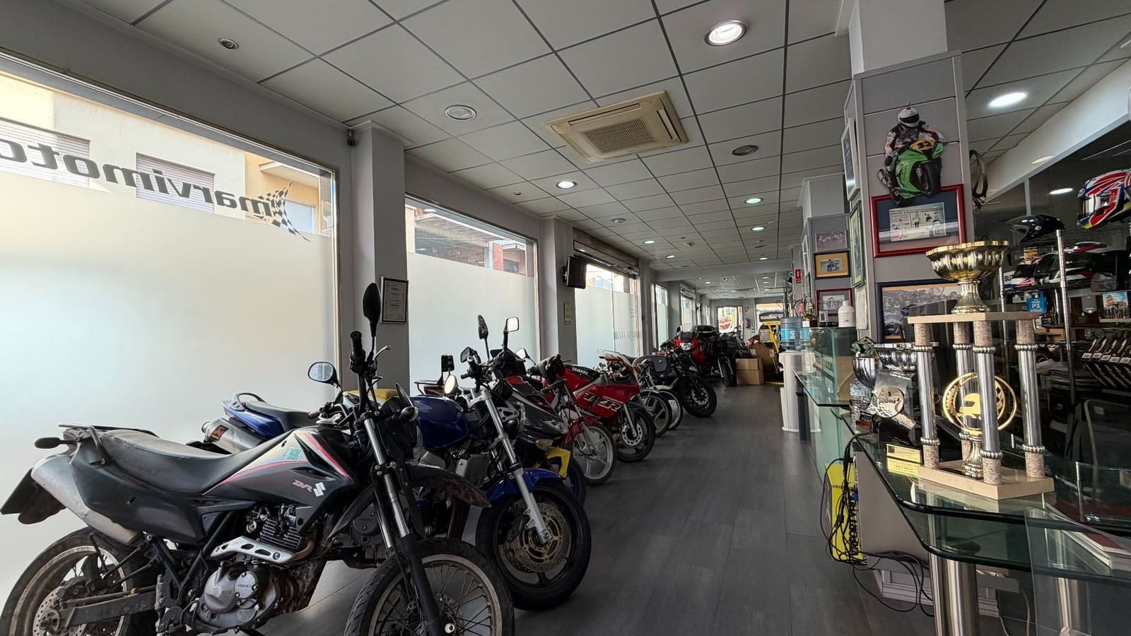 Local Commercial à vendre à Alberic - 124 000 € (Ref: 10062719)