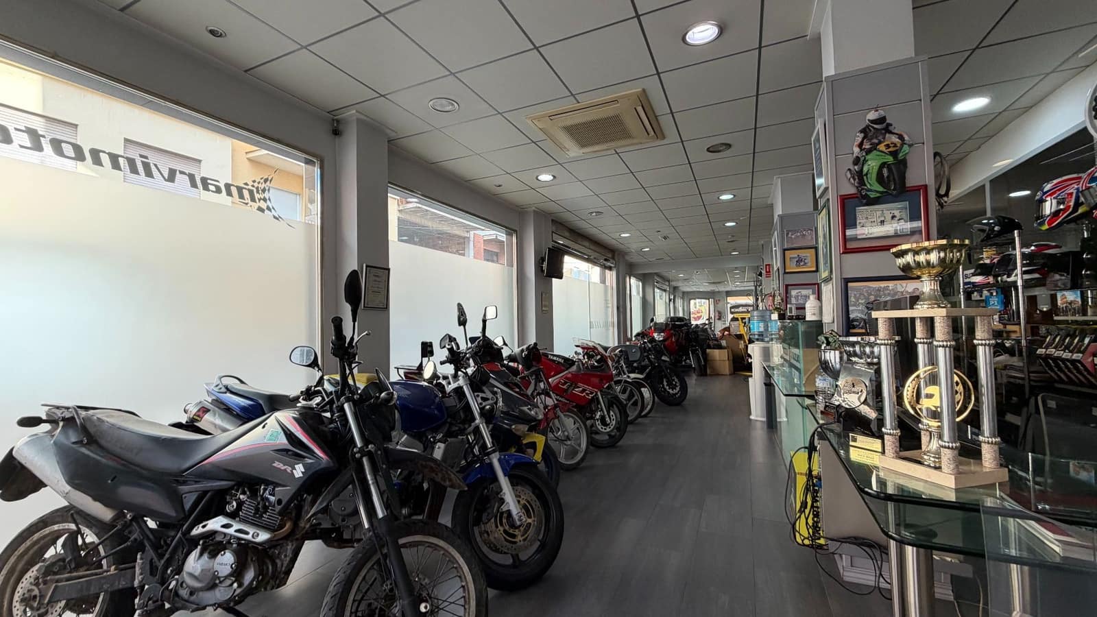 Local Commercial à vendre à Alberic - 124 000 € (Ref: 10062719)