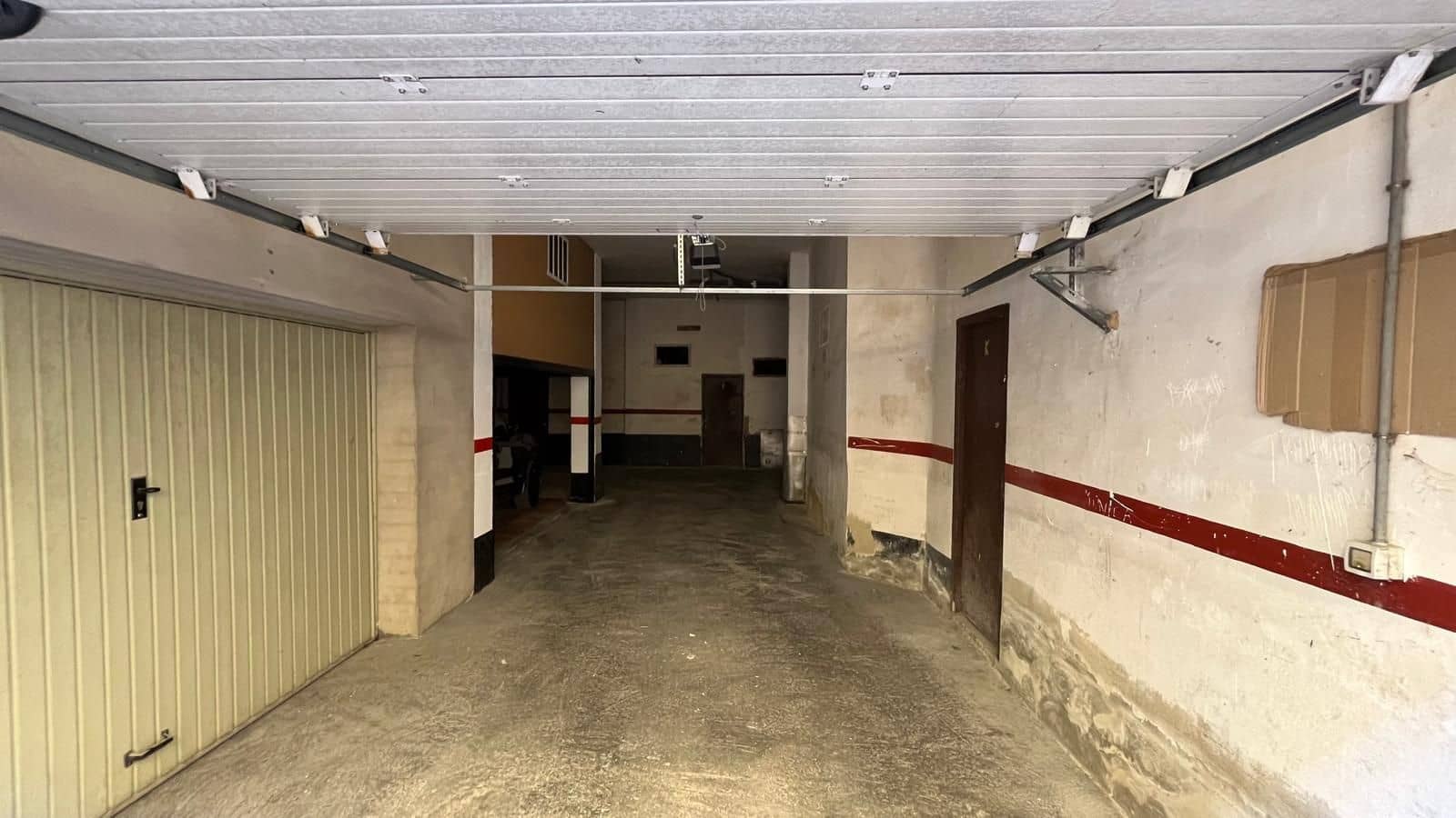 Garage à vendre à Antella - 13 000 € (Ref: 10062721)