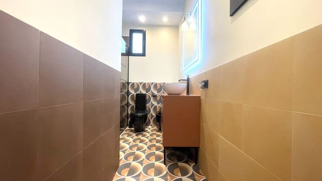 2 sovrum Lägenhet att hyra i Valencia stad - 1 750 € (Ref: 10080493)