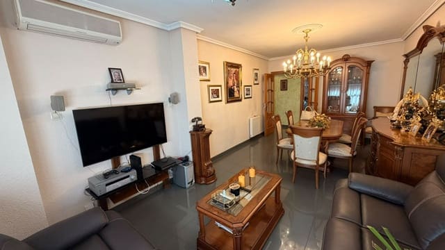 3 Zimmer Wohnung zu verkaufen in Alberic - 145.000 € (Ref: 10088876)