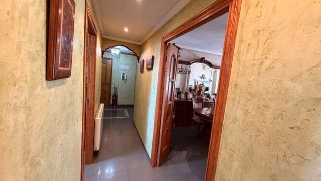 3 Zimmer Wohnung zu verkaufen in Alberic - 145.000 € (Ref: 10088876)