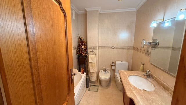 3 Zimmer Wohnung zu verkaufen in Alberic - 145.000 € (Ref: 10088876)