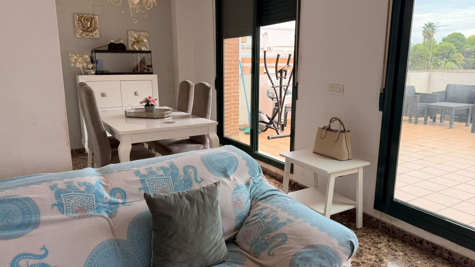 Piso de 2 habitaciones en Alberic en venta - 140.000 € (Ref: 10091048)