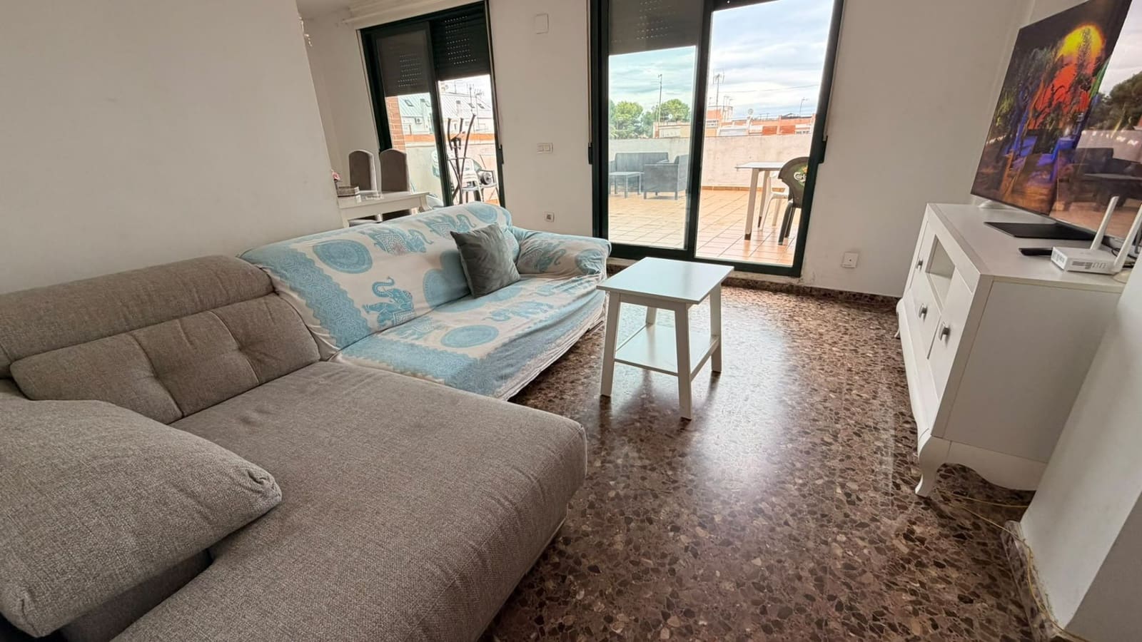 Piso de 2 habitaciones en Alberic en venta - 140.000 € (Ref: 10091048)