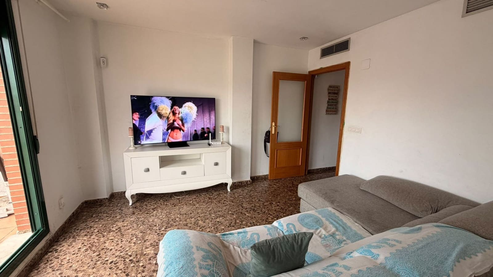 Piso de 2 habitaciones en Alberic en venta - 140.000 € (Ref: 10091048)
