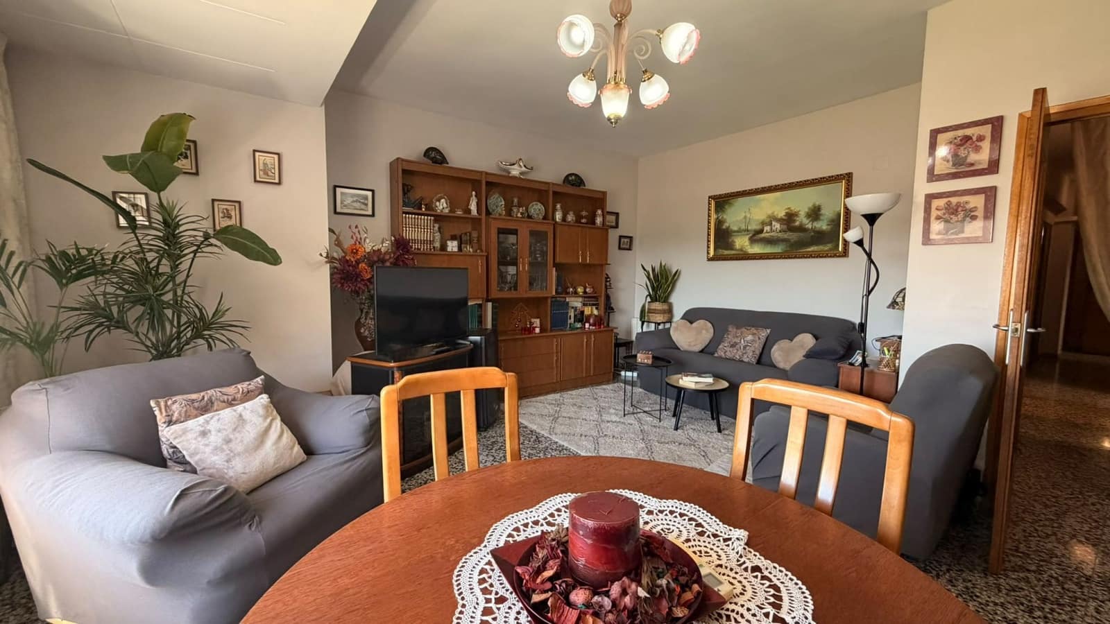 4 bedroom Flat for sale in Alberic - € 124,900 (Ref: 10114635)