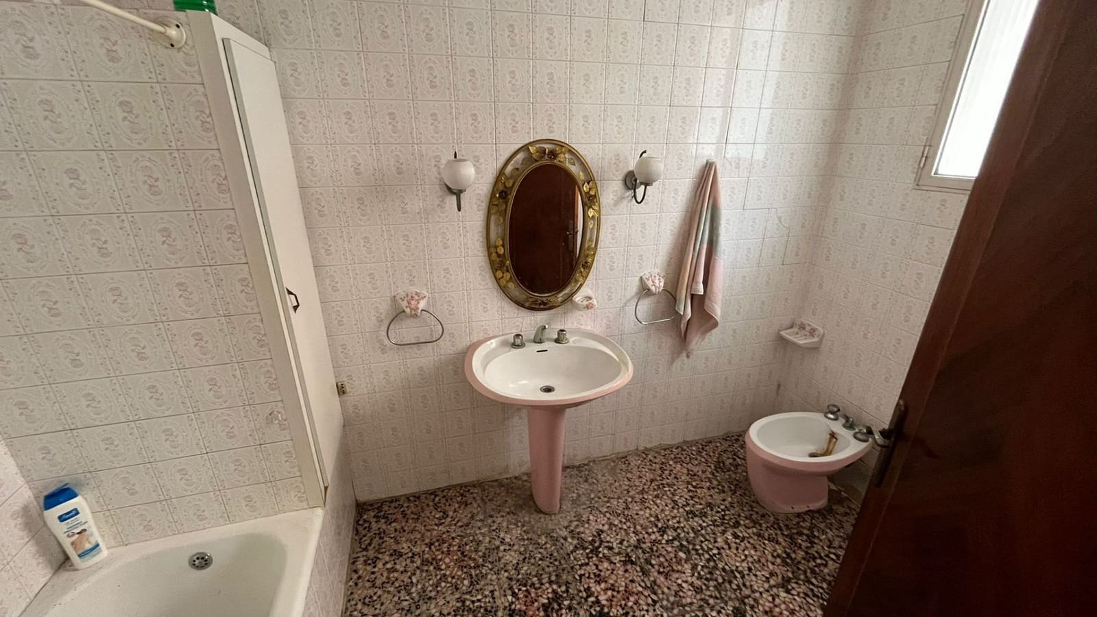 10 soveværelse Villa til salg i Alberic - € 139.000 (Ref: 10123470)