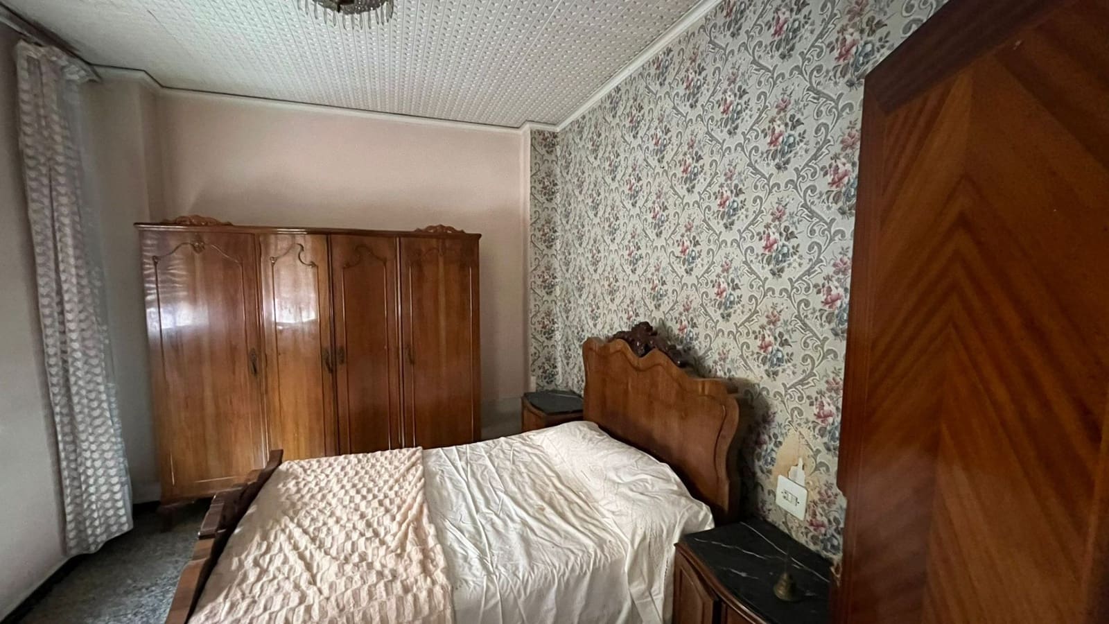 10 soveværelse Villa til salg i Alberic - € 139.000 (Ref: 10123470)
