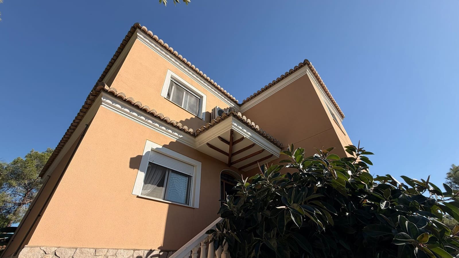4 slaapkamer Villa te koop in Alberic met zwembad garage - € 360.000 (Ref: 10127726)