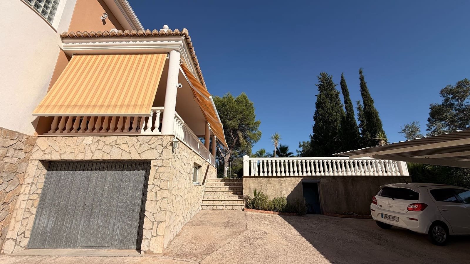 4 slaapkamer Villa te koop in Alberic met zwembad garage - € 360.000 (Ref: 10127726)