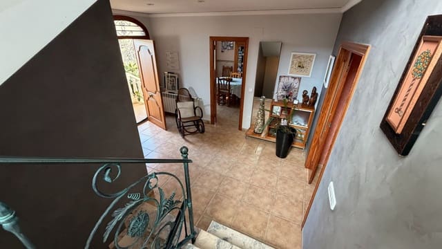 4 slaapkamer Villa te koop in Alberic met zwembad garage - € 360.000 (Ref: 10127726)