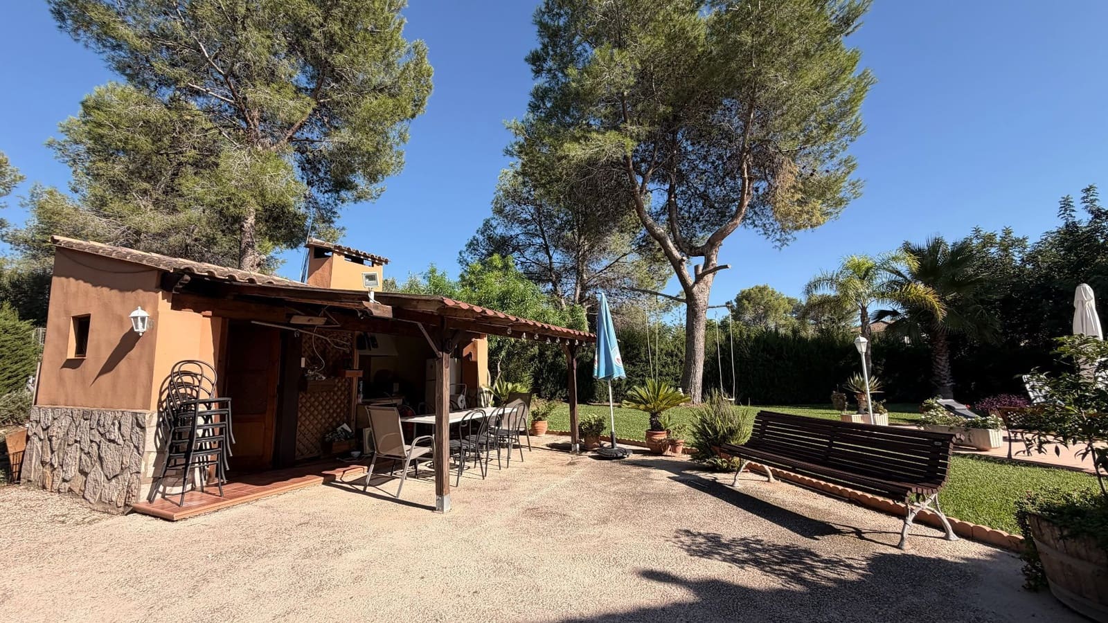 4 slaapkamer Villa te koop in Alberic met zwembad garage - € 360.000 (Ref: 10127726)