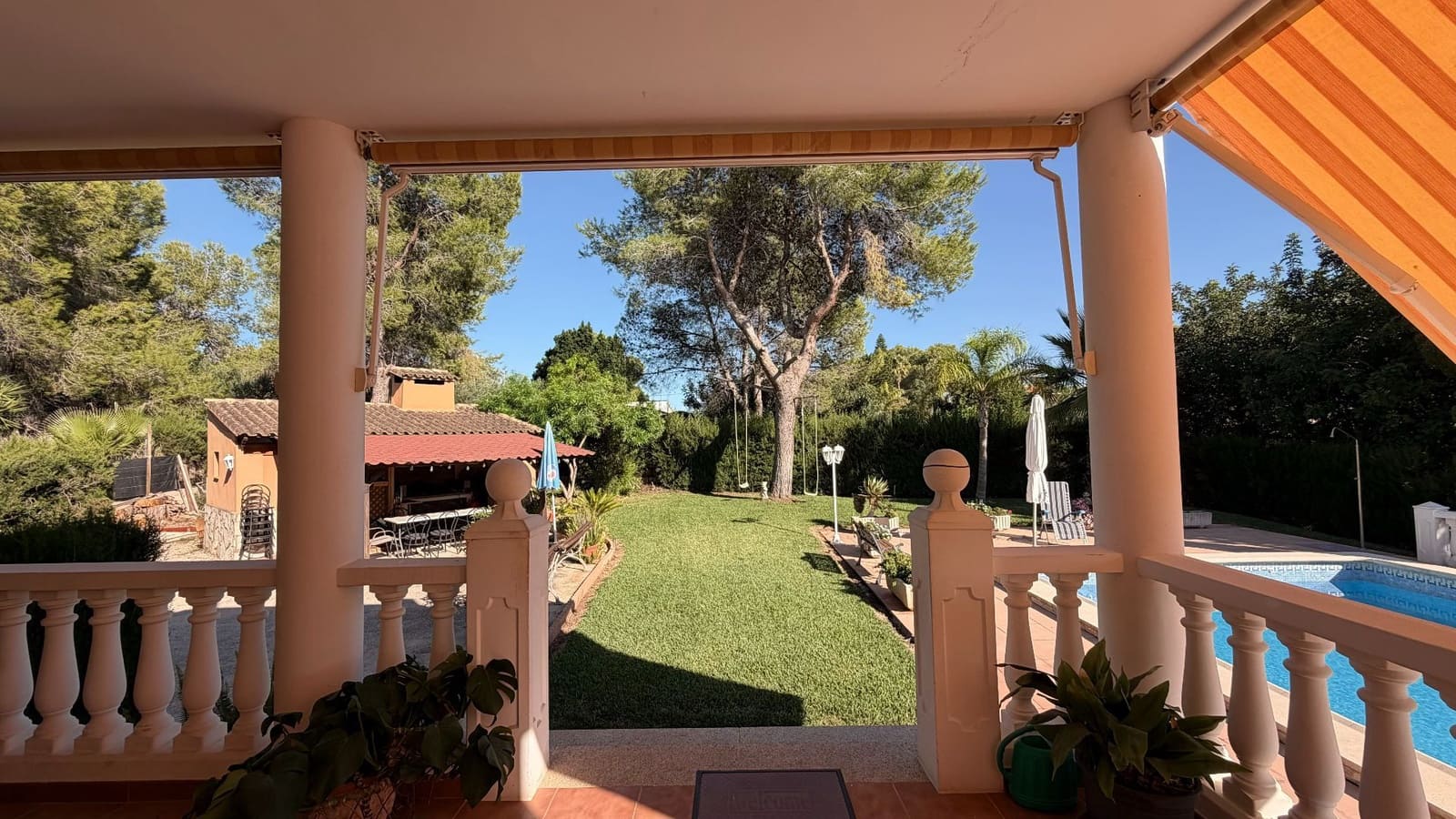 4 slaapkamer Villa te koop in Alberic met zwembad garage - € 360.000 (Ref: 10127726)