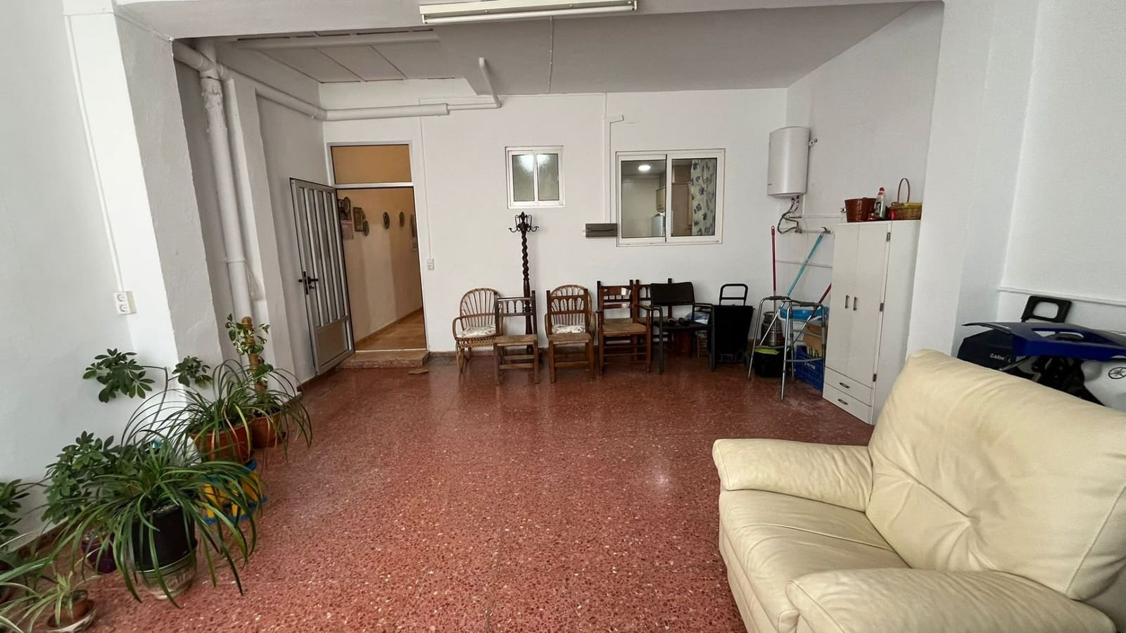 4 slaapkamer Villa te koop in Alberic met garage - € 155.000 (Ref: 10131236)