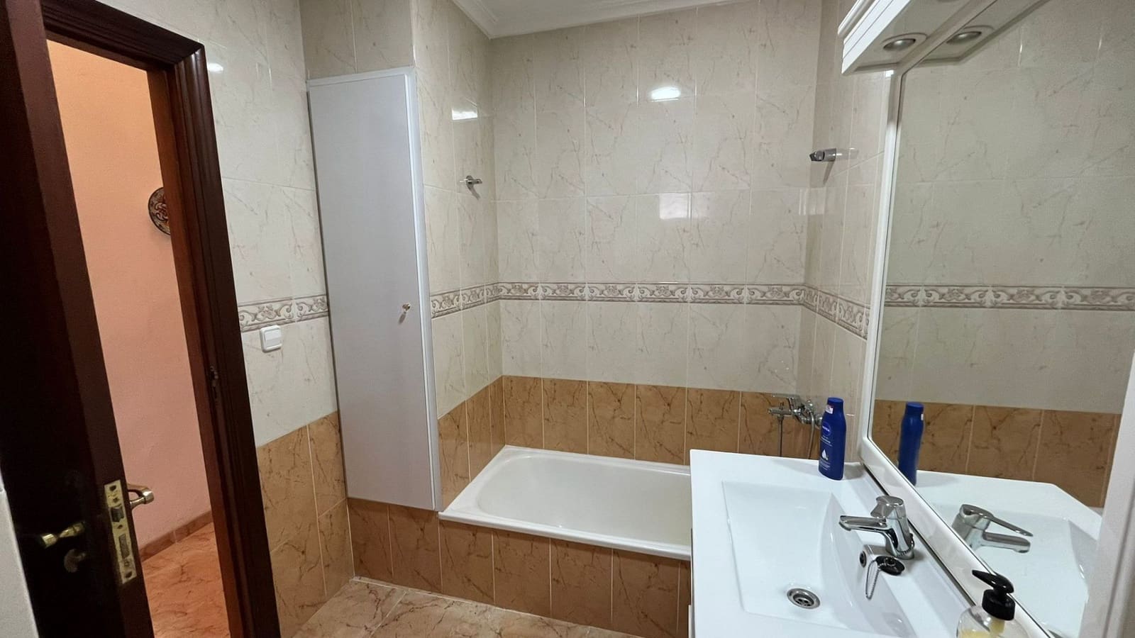 4 slaapkamer Villa te koop in Alberic met garage - € 155.000 (Ref: 10131236)