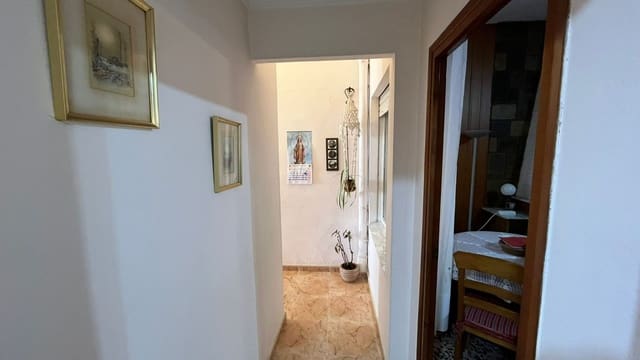 4 slaapkamer Villa te koop in Alberic met garage - € 155.000 (Ref: 10131236)