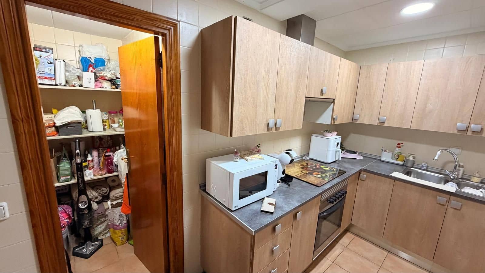 4 bedroom Flat for sale in Alberic - € 93,000 (Ref: 10154621)