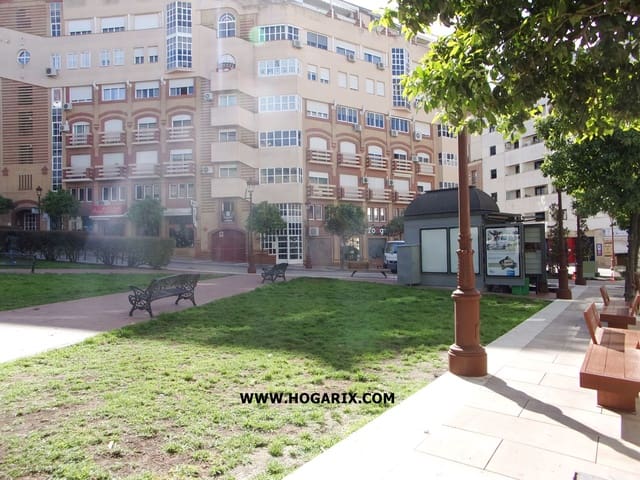 Commercieel te huur in Huelva stad - € 1.500 (Ref: 9720371)