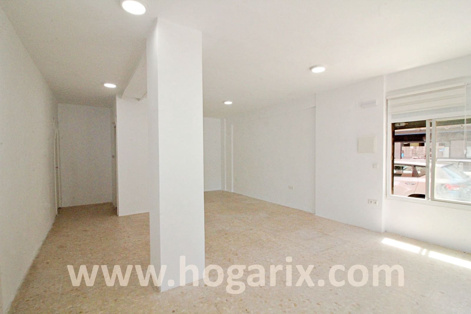 Commercial for rent in Huelva city - € 800 (Ref: 9720379)