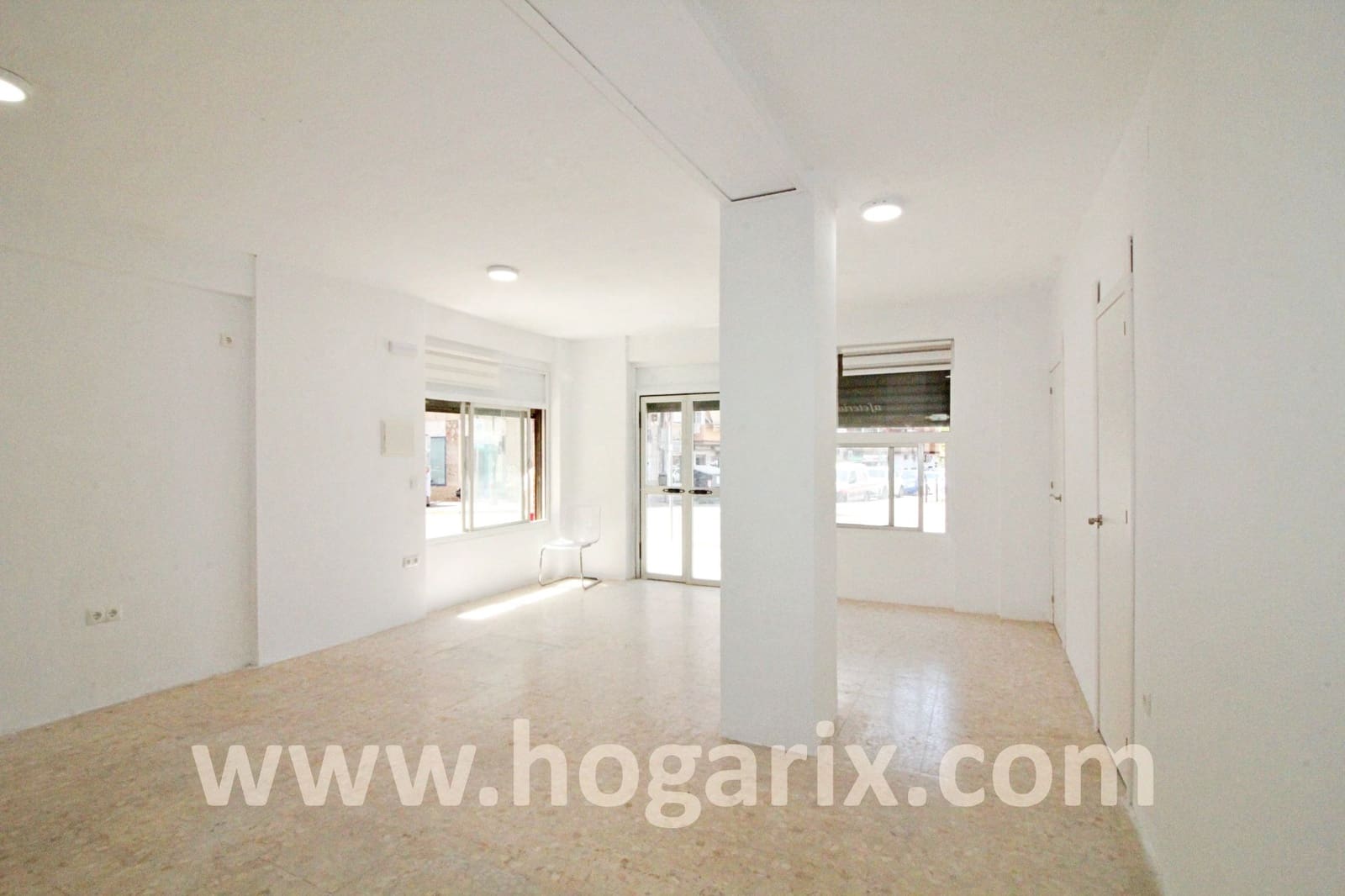 Commercial for rent in Huelva city - € 800 (Ref: 9720379)