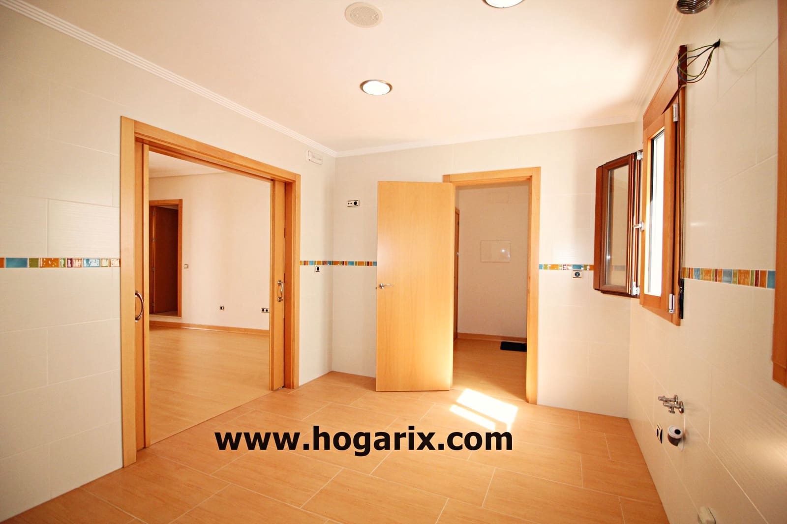 4 bedroom Flat for sale in Villanueva de los Castillejos with garage - € 200,000 (Ref: 9720380)