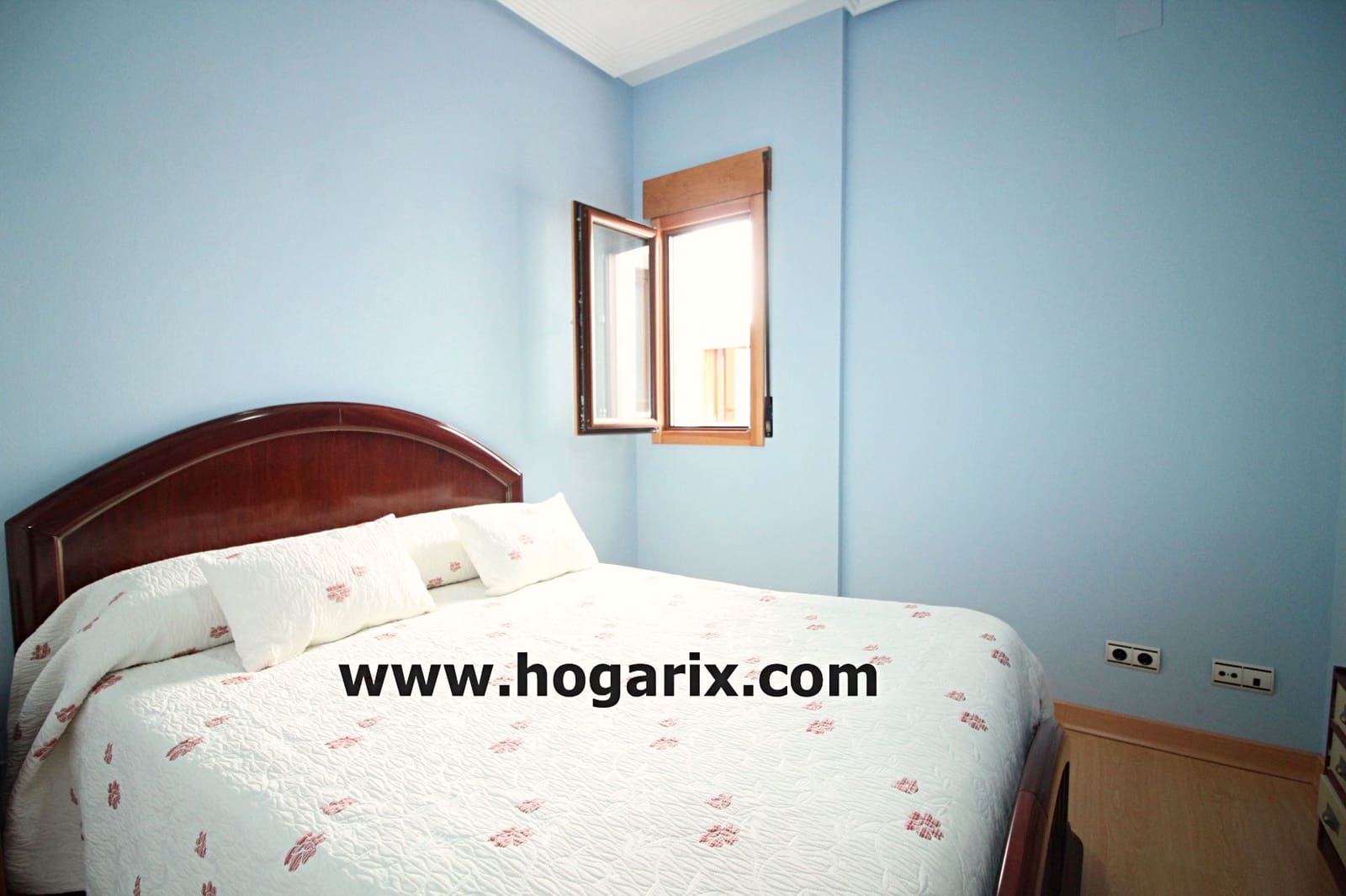 4 bedroom Flat for sale in Villanueva de los Castillejos with garage - € 200,000 (Ref: 9720380)