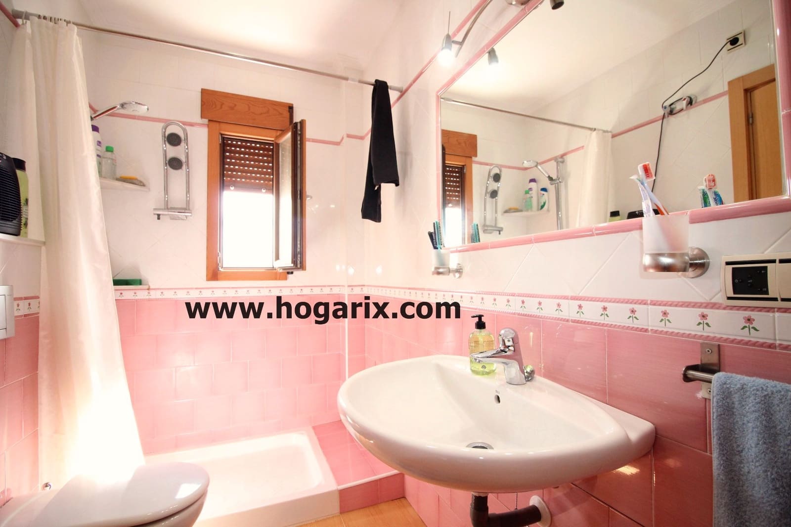 4 bedroom Flat for sale in Villanueva de los Castillejos with garage - € 200,000 (Ref: 9720380)