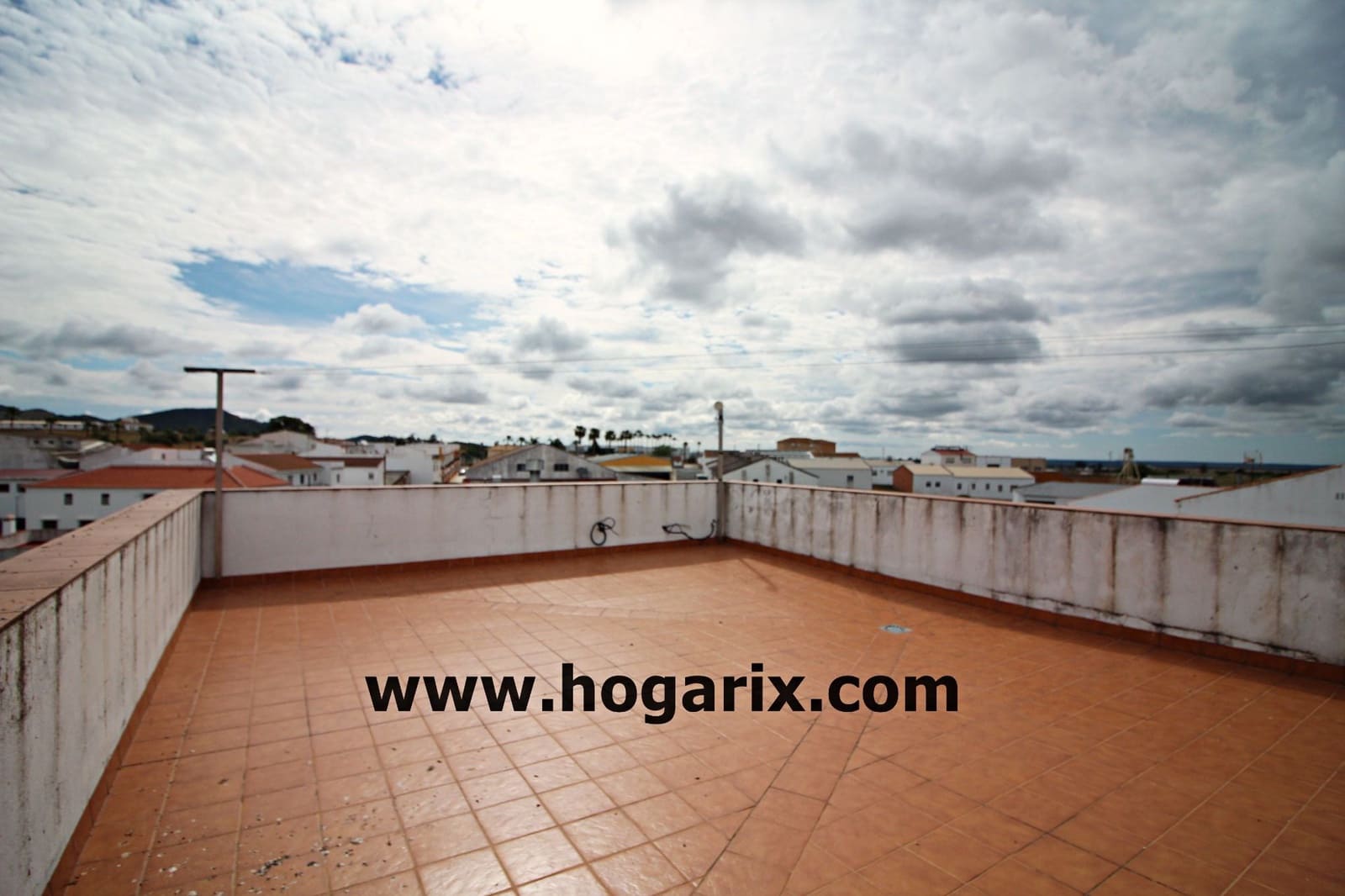 4 bedroom Flat for sale in Villanueva de los Castillejos with garage - € 200,000 (Ref: 9720380)