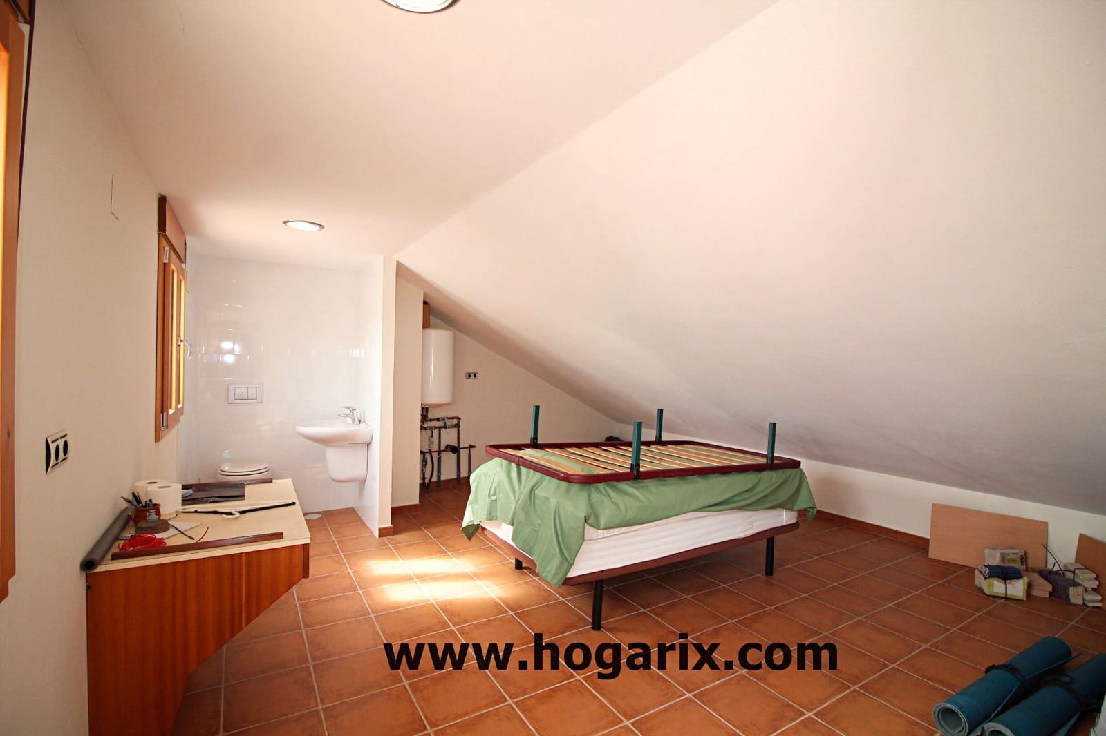 4 bedroom Flat for sale in Villanueva de los Castillejos with garage - € 200,000 (Ref: 9720380)