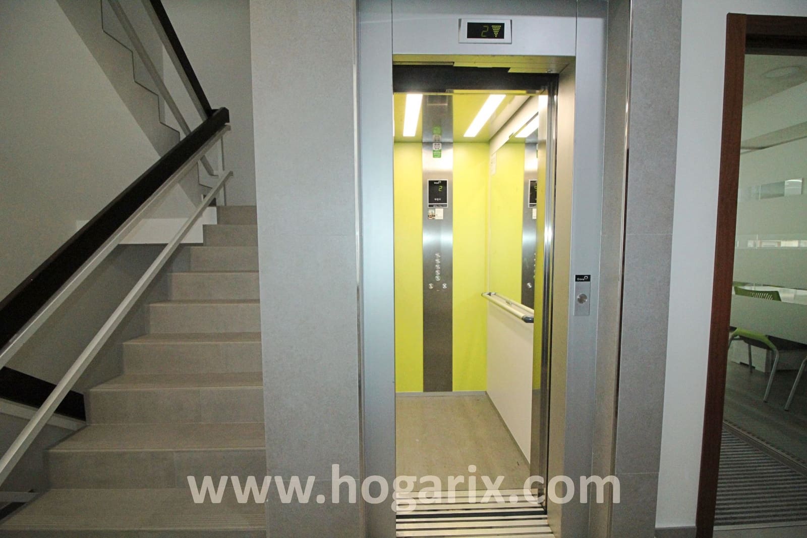 Office for rent in Huelva city - € 650 (Ref: 9720382)